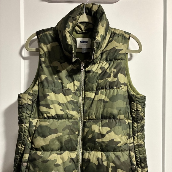 Old Navy Camo vest - Picture 1 of 9